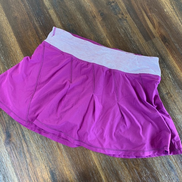 lululemon athletica Dresses & Skirts - Lululemon skirt with shorts in size 4